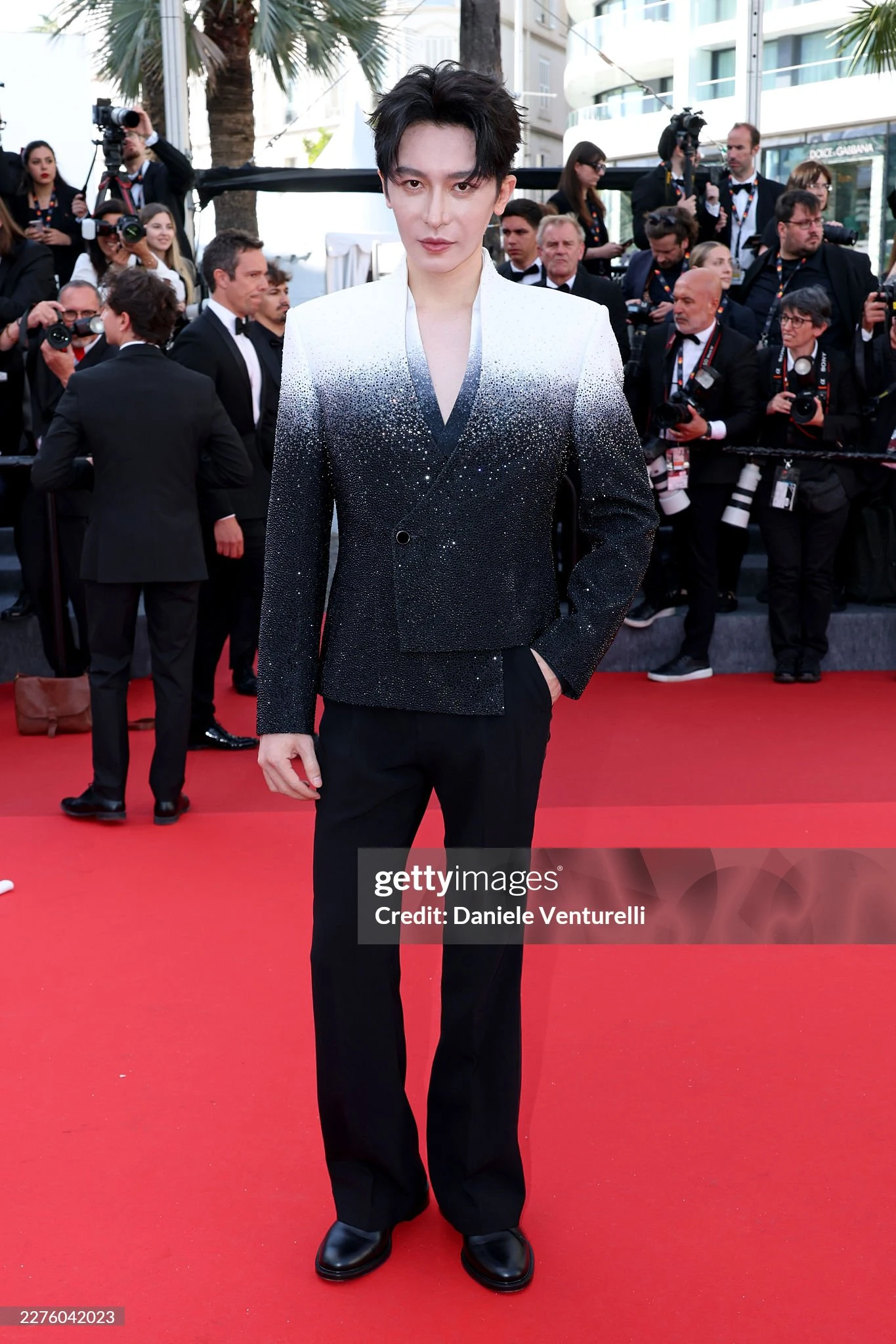 Thảm đỏ Cannes ngày 2: Demi Moore tha thướt bên chị đại Chompoo Araya, 1 Lọ Lem át cả dàn hoa hậu - thiên thần nội y - Hình 27