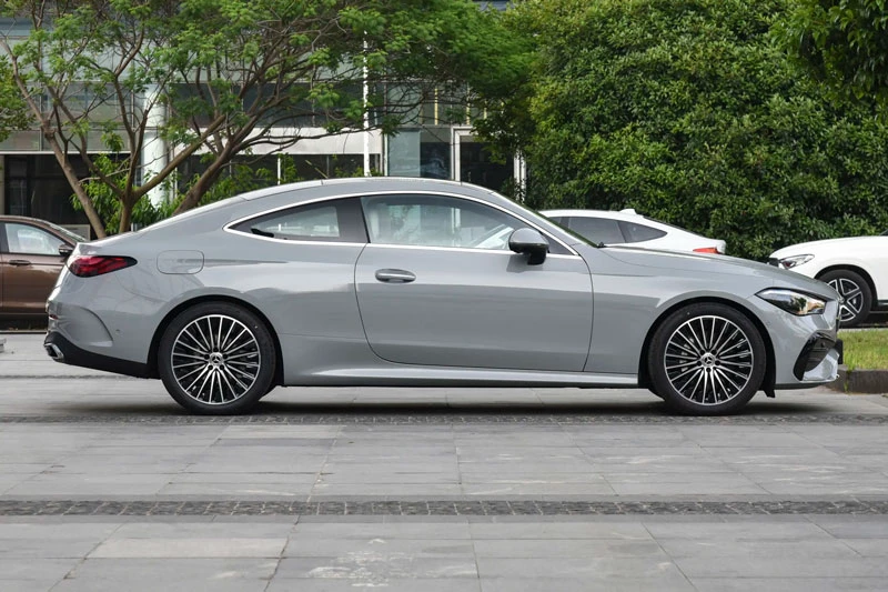 Mercedes-Benz CLE 2026 ra mắt, giá gần 1,8 tỷ đồng - Hình 2