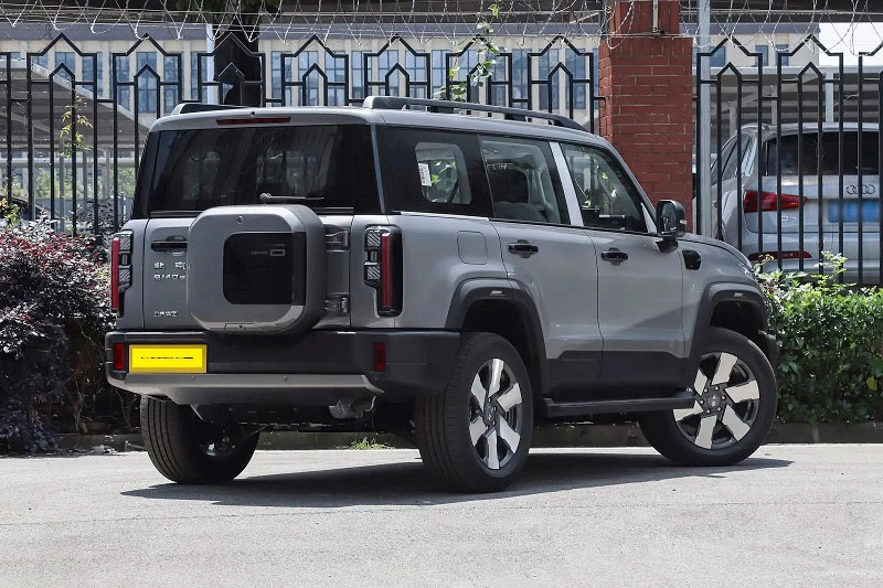 SUV địa hình siêu hầm hố, di chuyển 252 km không cần đổ xăng, giá hơn 830 triệu đồng - Hình 4