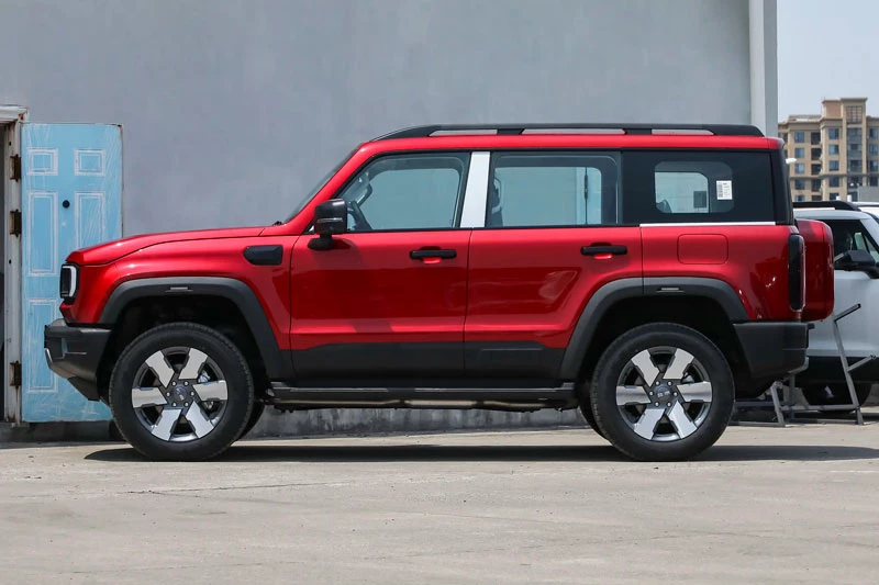 SUV địa hình siêu hầm hố, di chuyển 252 km không cần đổ xăng, giá hơn 830 triệu đồng - Hình 3