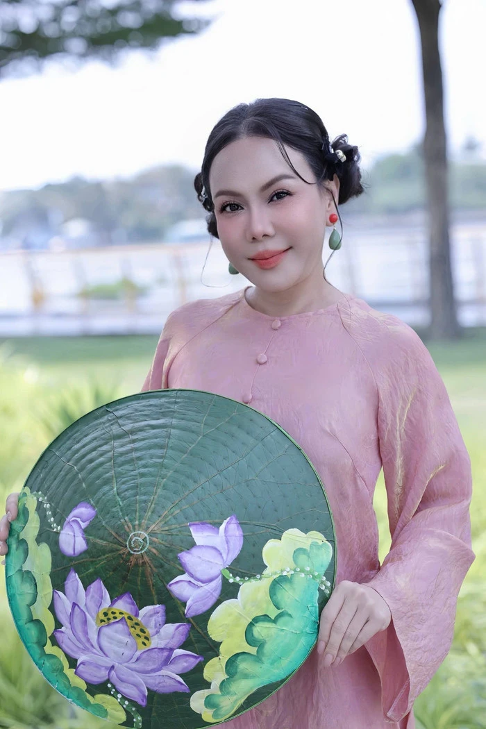 Tâm sự gây xúc động của Việt Hương - Hình 2