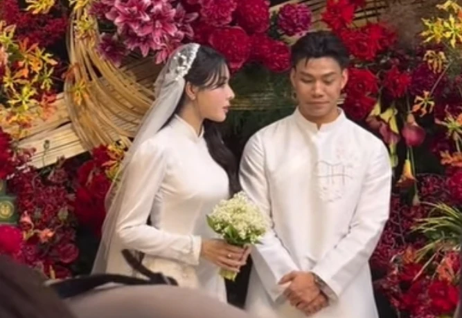 Cam thường check visual cô dâu Bích Hạnh ngày ăn hỏi, Văn Thanh tạo dáng lừng lững gợi nhớ ký ức Thường Châu - Hình 1