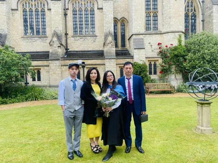 Đúng ngày đi sinh nhận lịch phỏng vấn, mẹ Việt trúng tuyển tiến sĩ Oxford, Cambridge - Hình 3