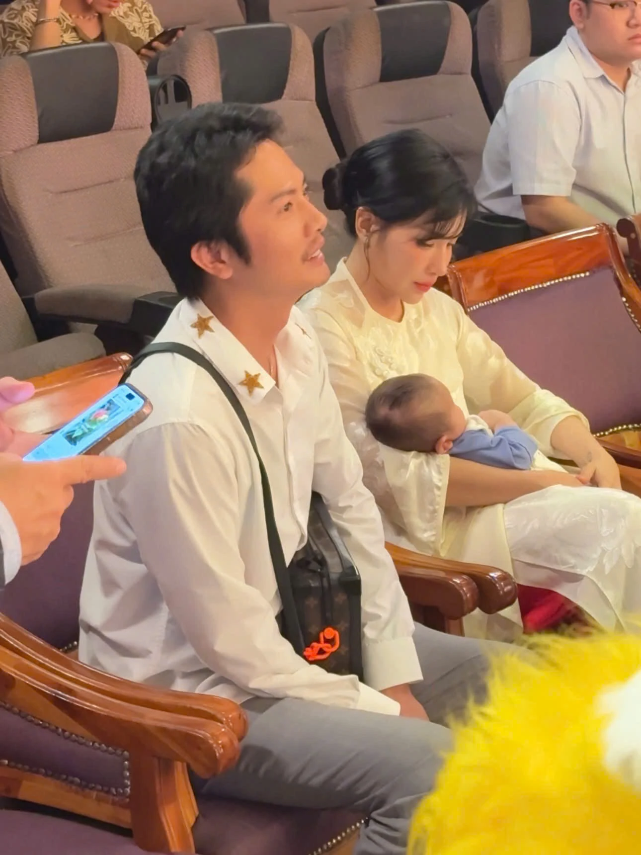 Khả Như vướng nghi vấn đang mang thai - Hình 2