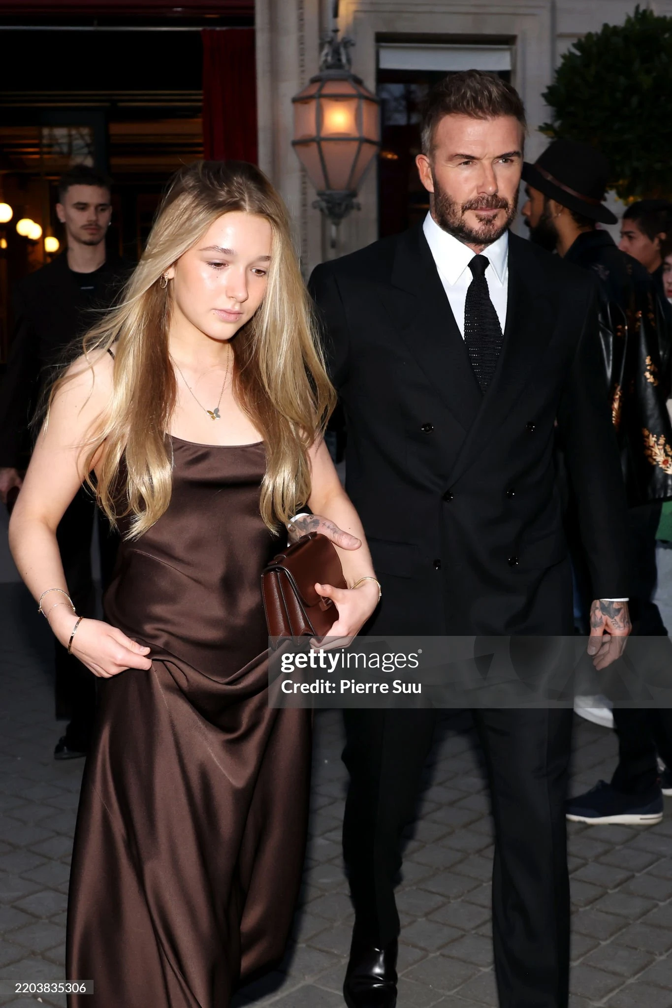 Mới 14 tuổi, tiểu thư Harper nhà Beckham đã ký hợp đồng với ông trùm Hollywood, thành mỹ nhân quyền lực thế hệ mới - Hình 1