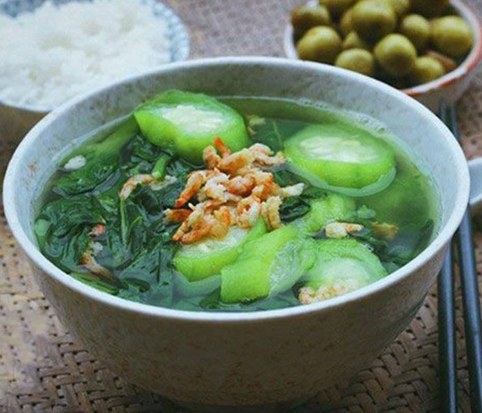Lá này canxi gấp 2 lần sữa được ví là thứ rau vua, mùa hè đang bán đầy, 10.000đ/mớ xào nấu đều ngon - Hình 4