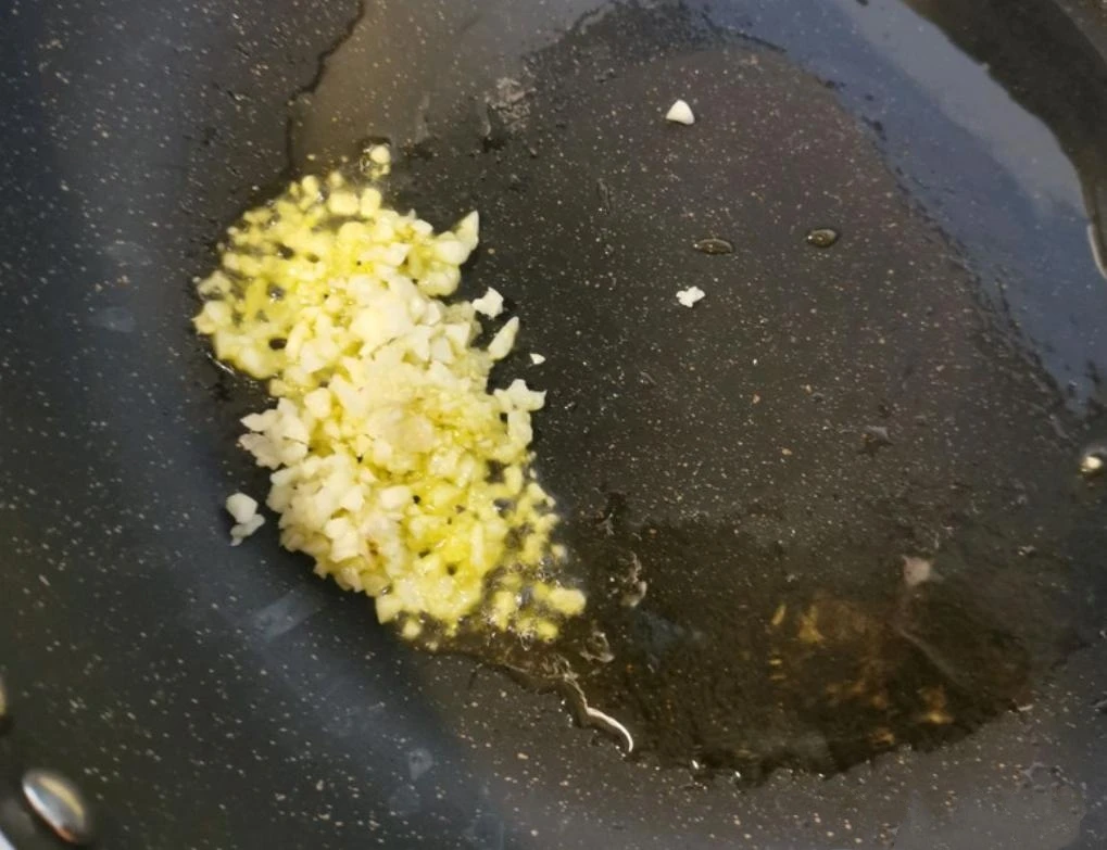 Quên salad đắt đỏ đi, mớ rau vài nghìn đồng ngoài chợ này mới là chổi quét mỡ đỉnh nhất mùa xuân! - Hình 6