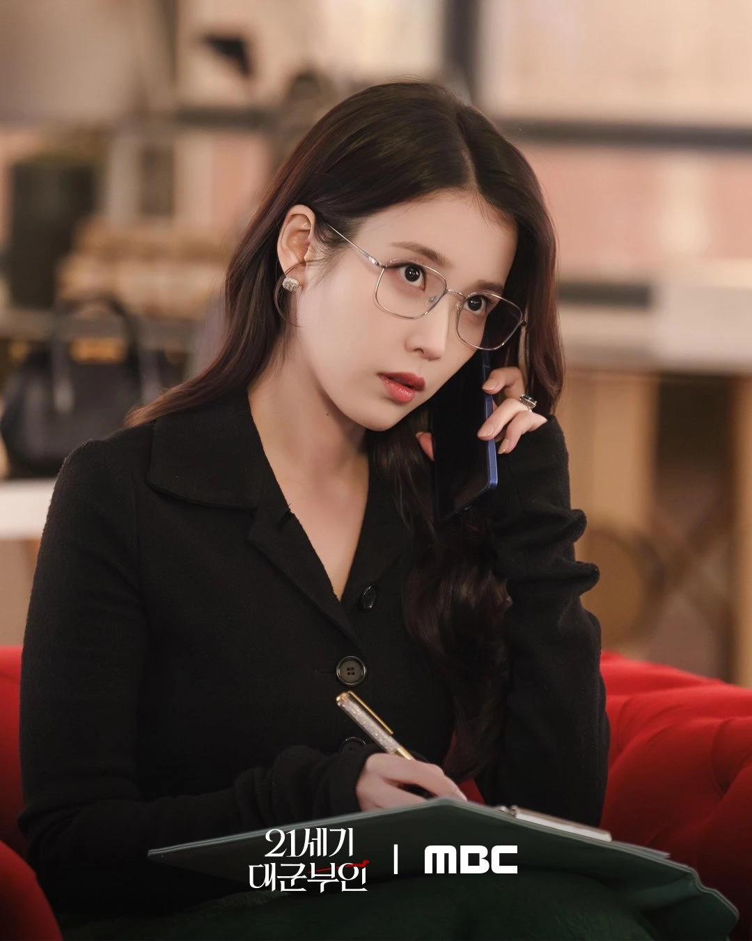 Showbiz có mỹ nhân cứ ra nhạc là top 1 cả nước, bỗng thành tội đồ quốc dân xin lỗi vẫn không được tha - Hình 12