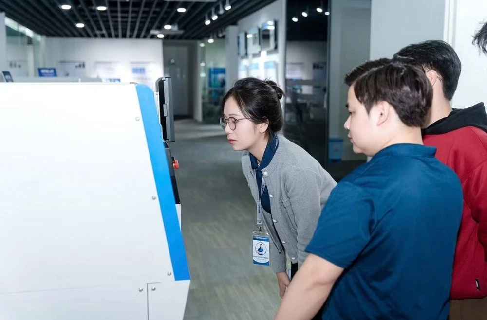 Hành trình ghi dấu trong học tập và hoạt động xã hội của nữ sinh xứ Nghệ - Hình 3