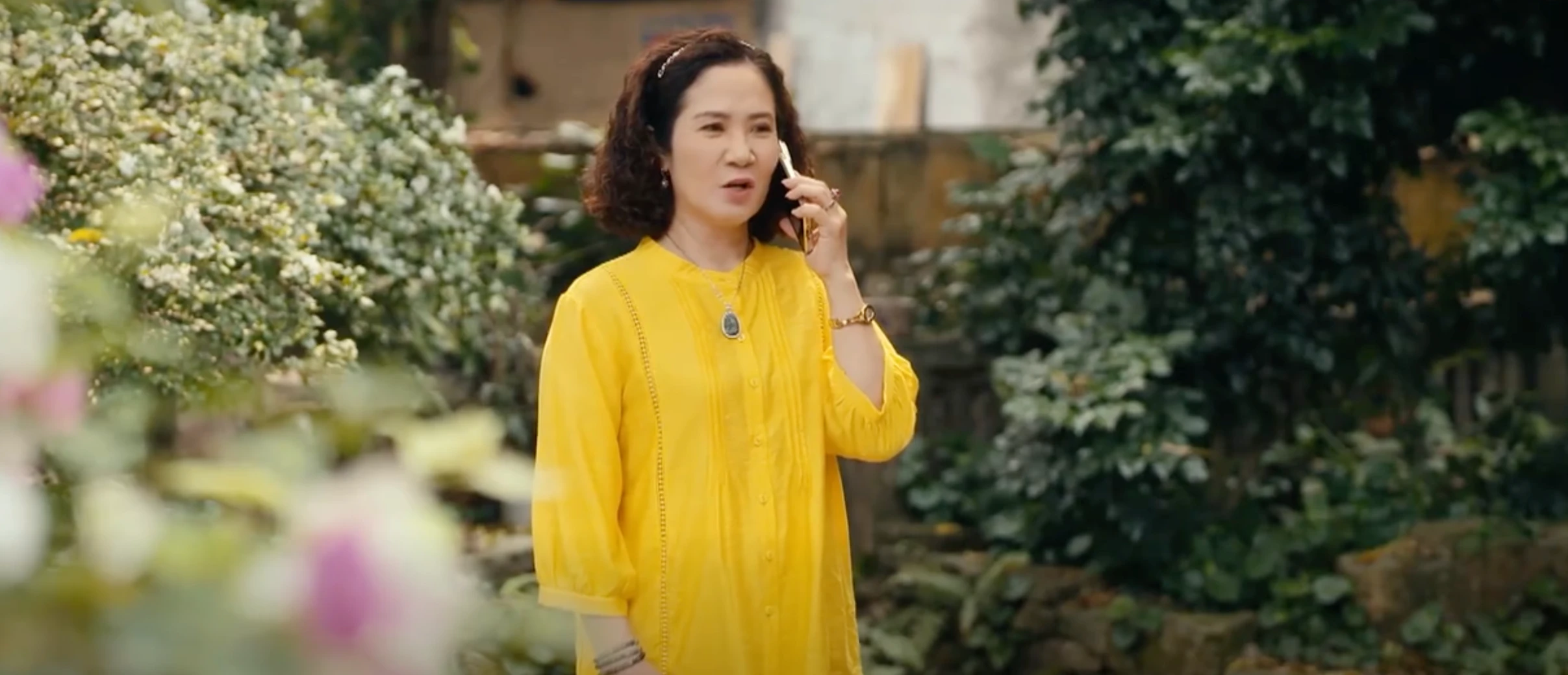 Ngược đường ngược nắng - Tập 32: Mai bất ngờ khi được bà Diện mời về nhà ăn cơm - Hình 2