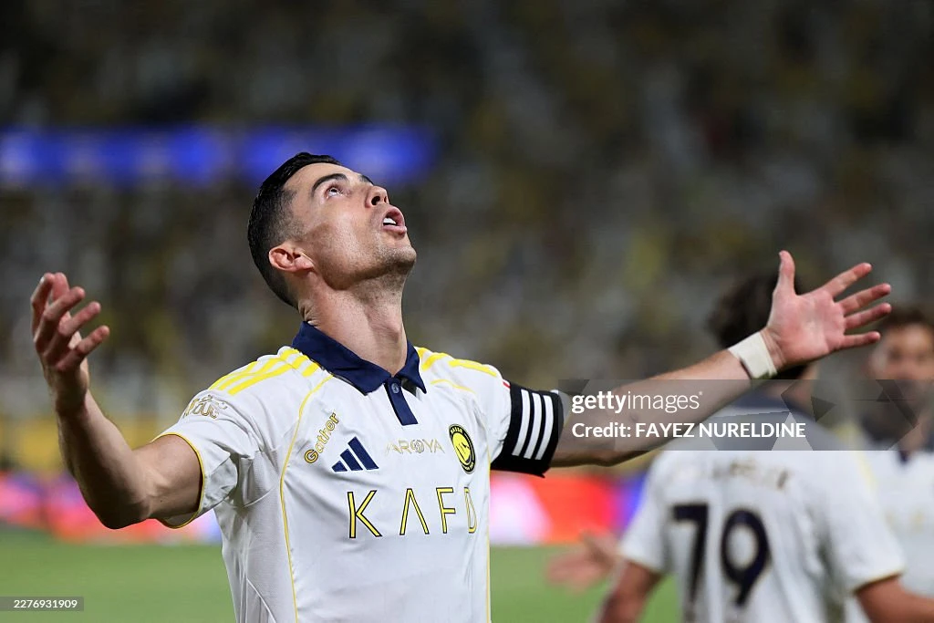 Ronaldo lập cú đúp đẳng cấp, Al Nassr chính thức vô địch giải Saudi Pro League - Hình 3