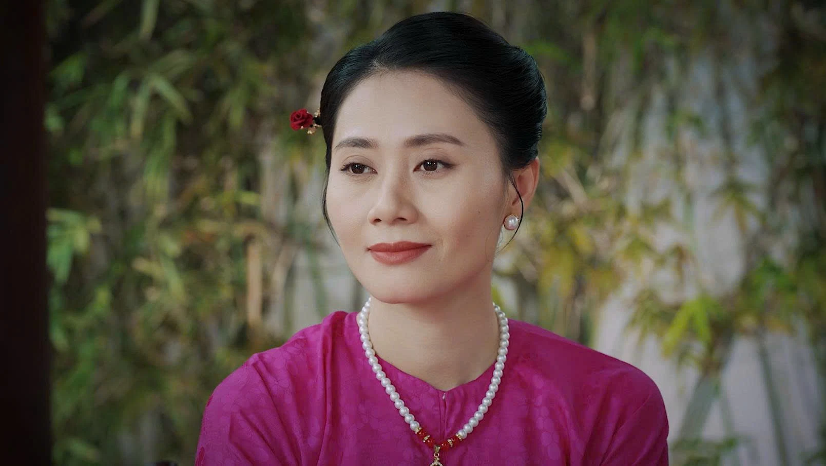 Vì sao phim nối sóng Bóng ma hạnh phúc gây tranh cãi? - Hình 2