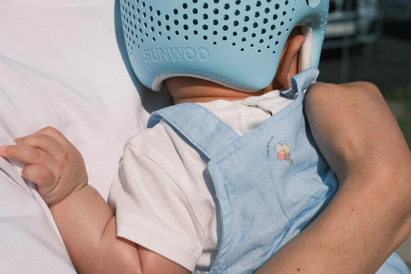 Soobin bất ngờ khoe con trai đầu lòng, visual bé lập tức gây bão - Hình 8