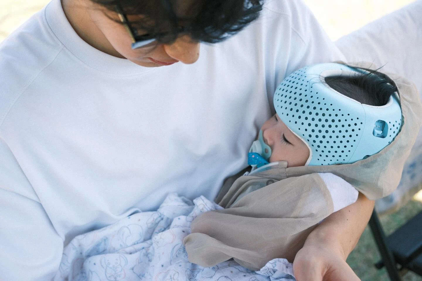 Soobin bất ngờ khoe con trai đầu lòng, visual bé lập tức gây bão - Hình 4