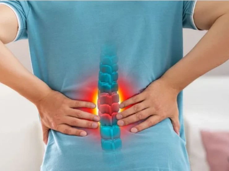5 dấu hiệu cảnh báo cột sống đang kêu cứu - Hình 1