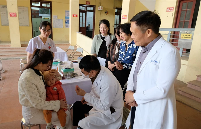 Có nên bổ sung vitamin A liều cao kéo dài cho trẻ? - Hình 1