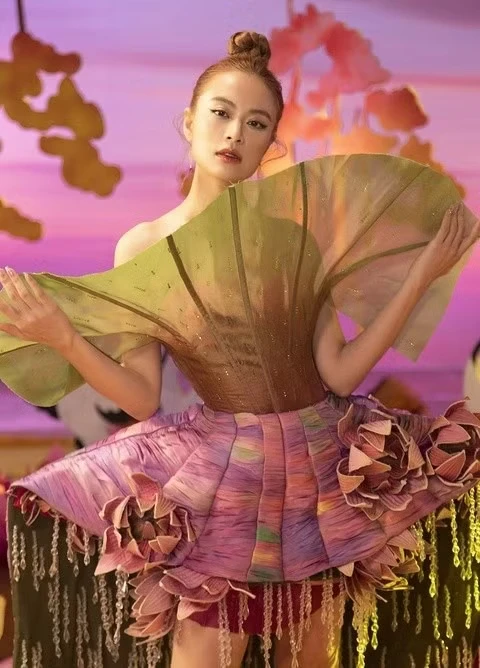 Hoàng Thùy Linh bị gọi tên - Hình 4