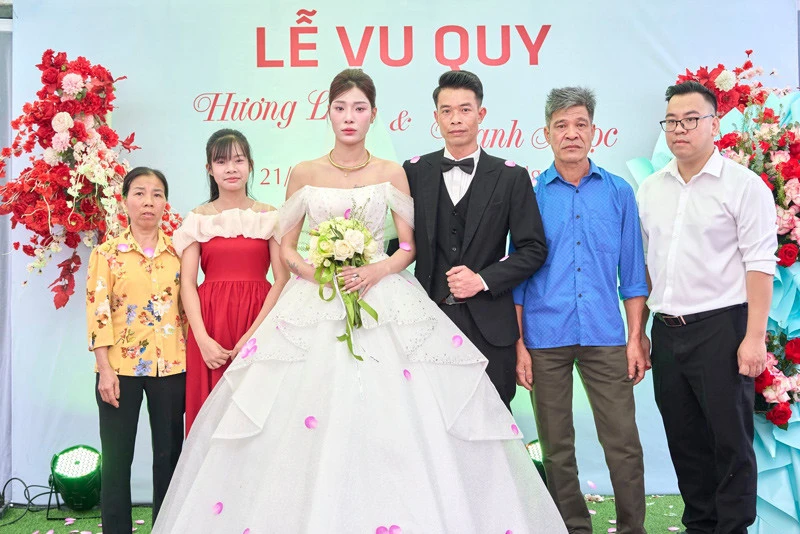 Con dâu tái hôn sau 10 năm góa bụa, bố mẹ chồng ở Phú Thọ làm 40 mâm cỗ gả đi - Hình 1