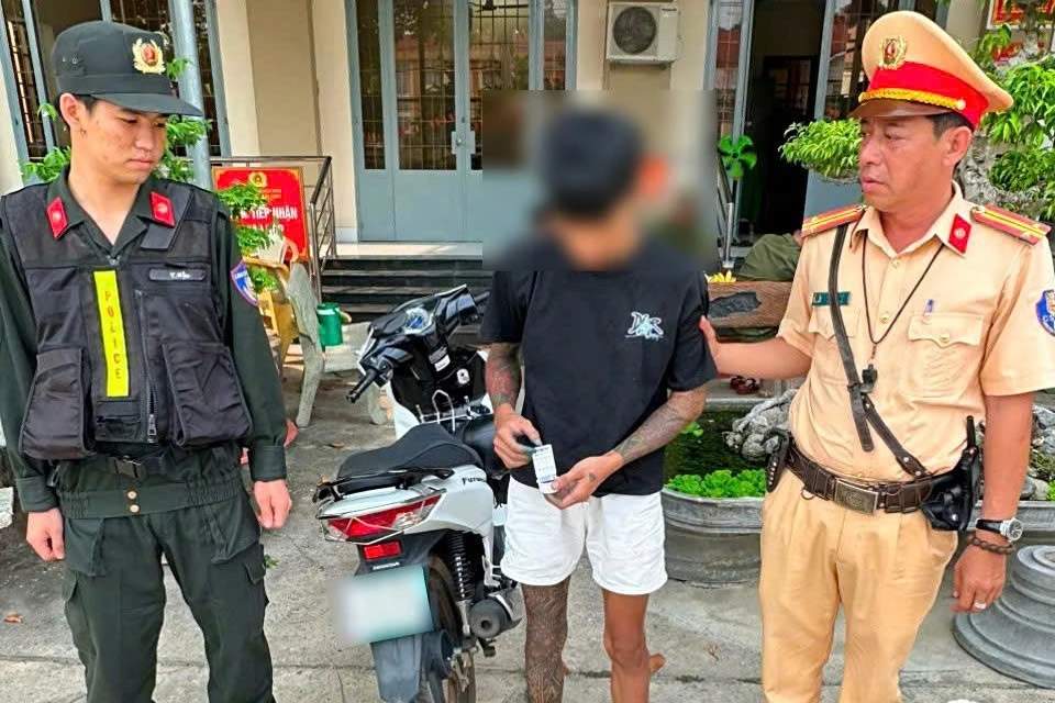 CSGT Tây Ninh tăng cường kiểm tra ma túy với tài xế - Hình 2
