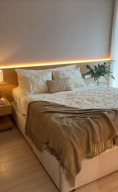 Ly hôn thiếu gia Đồng Tháp, Huyền 204 rời biệt thự đi thuê căn hộ cao cấp: Nội thất tối giản, làm tiệc tại nhà sang chảnh - Hình 4