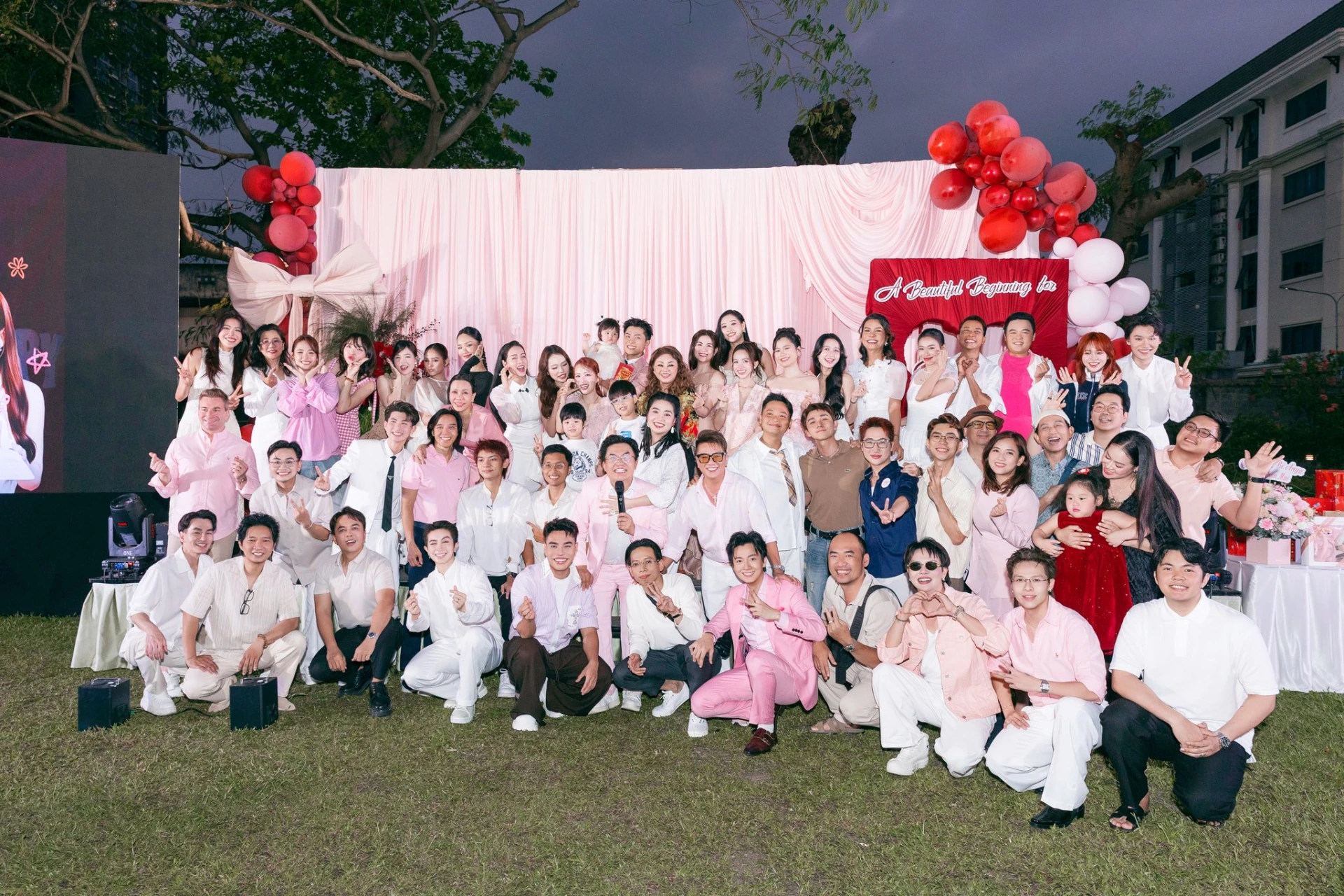 Sao nữ Vbiz là tiểu thư nhà giàu bỗng mất tất cả vì gia đình phá sản, nay đổi đời sau quyết định cả showbiz ủng hộ - Hình 10
