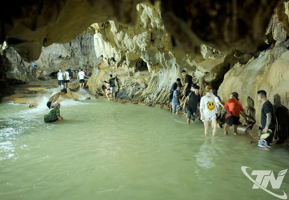 Bí ẩn hang động ở Thái Nguyên - Hình 1