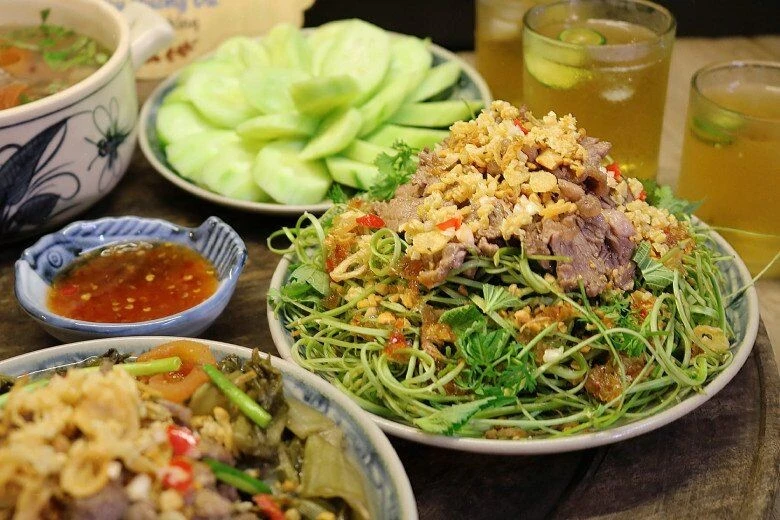 Ăn mãi mới biết rau này giàu kali và canxi, đem xào hay làm nộm vừa ngon lại giòn sần sật - Hình 4