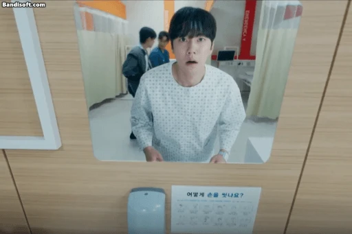 Bộ óc thần thánh nào làm ra phim Hàn siêu dị này: Hoán đổi linh hồn mà lạ lắm, nam chính xem là khen mãi thôi - Hình 5
