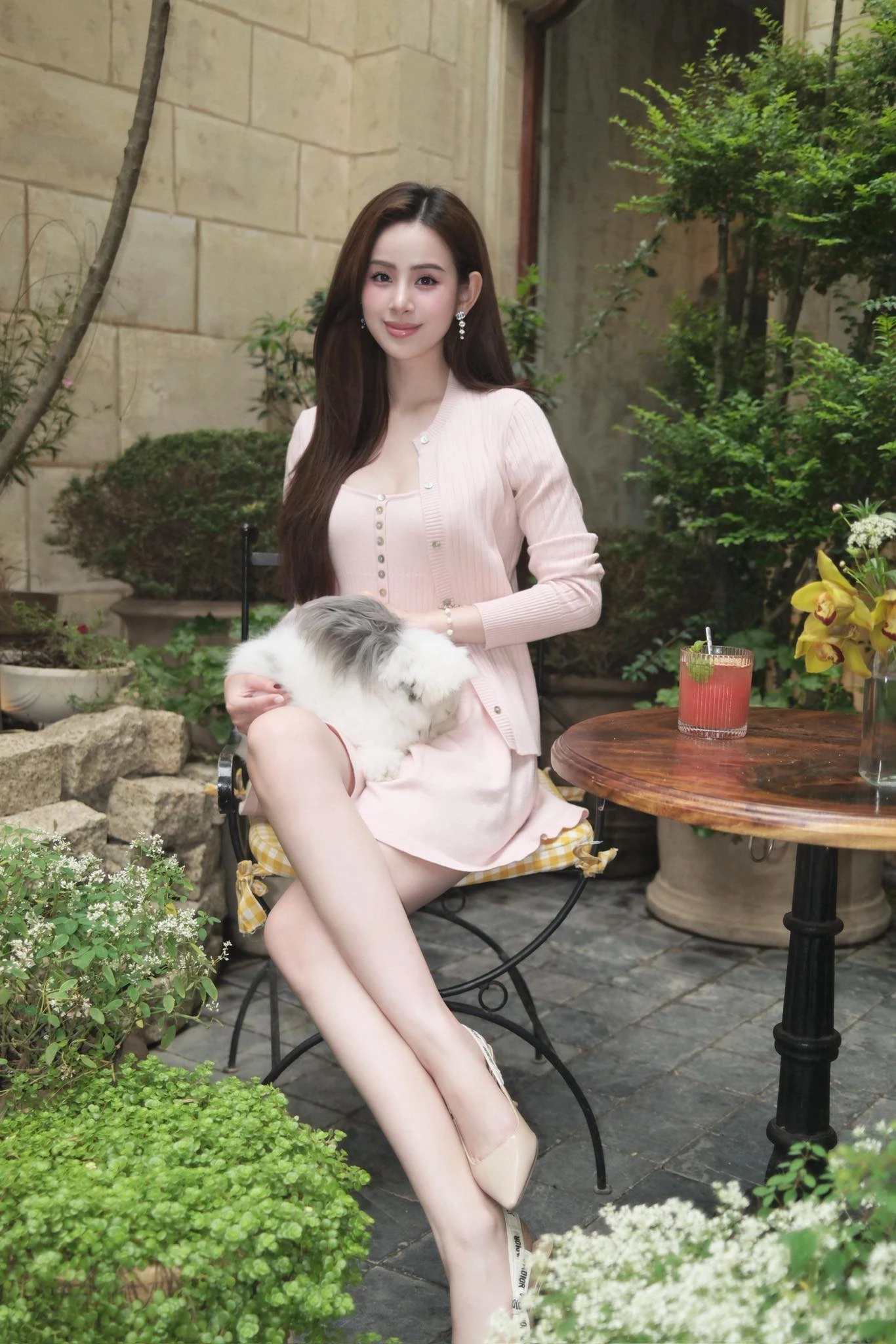 Vợ thiếu gia Lê Minh Trung khoe ảnh phòng khách biệt thự, hé lộ cuộc sống hôn nhân hiện tại - Hình 8