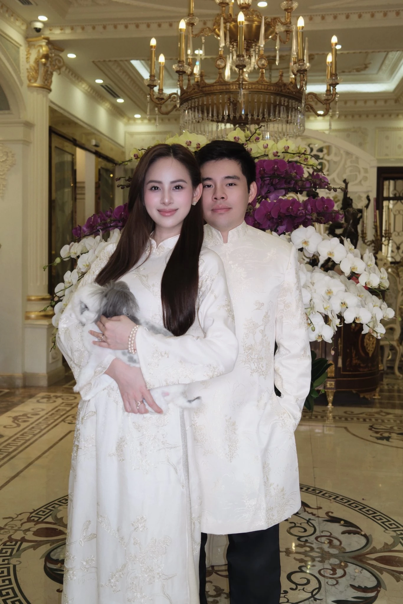 Vợ thiếu gia Lê Minh Trung khoe ảnh phòng khách biệt thự, hé lộ cuộc sống hôn nhân hiện tại - Hình 6