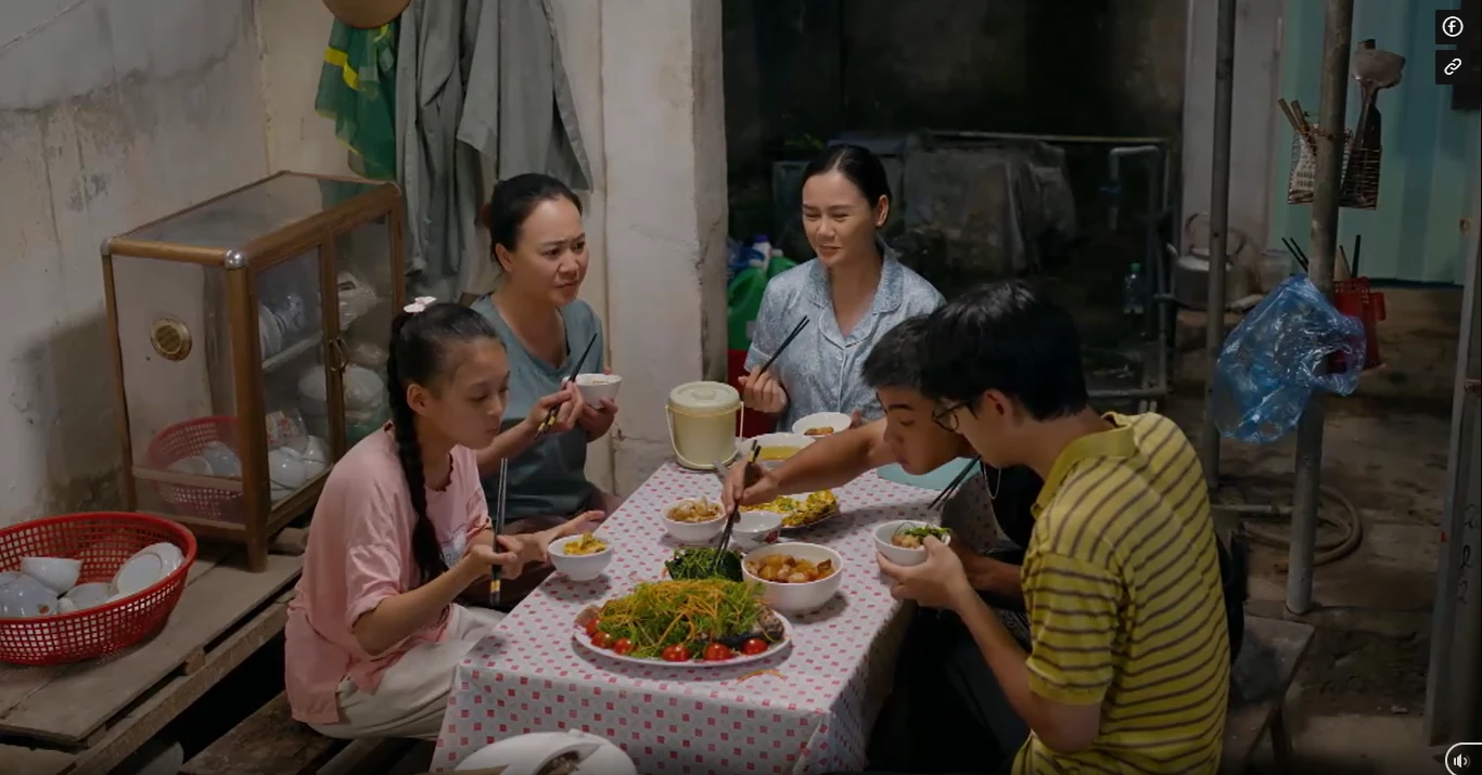 Phía bên kia thành phố - Tập 8: Tuyết Lan khóc nấc nhắc lại bi kịch của người anh trai đã khuất - Hình 18