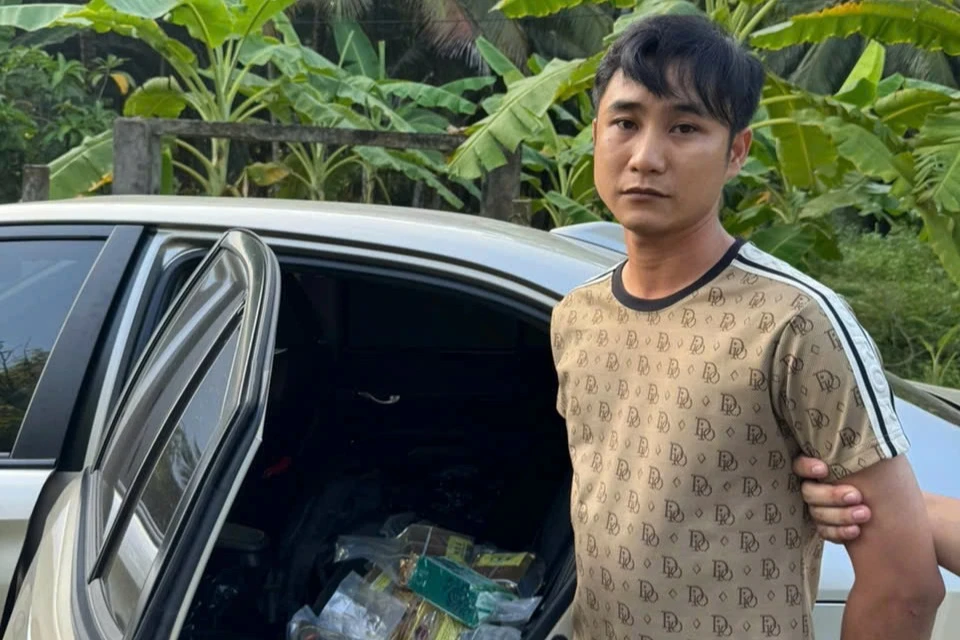 Phá đường dây ma túy xuyên quốc gia, thu giữ nhiều súng đạn - Hình 2