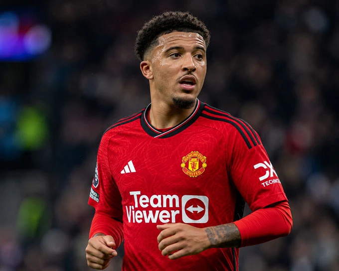 Top 10 ngôi sao Premier League vừa rơi vào cảnh thất nghiệp - Hình 1
