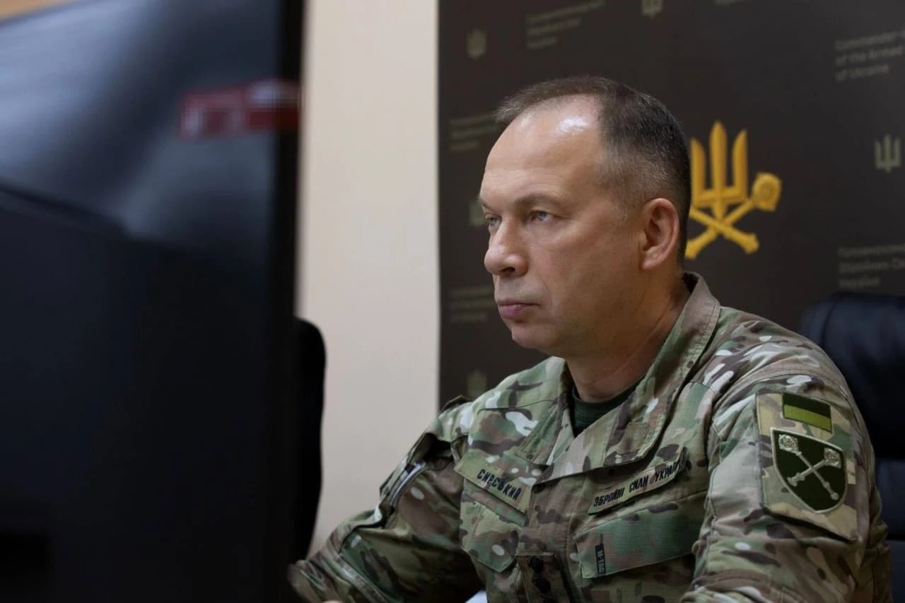 Ukraine tấn công 180.000 mục tiêu quân sự, ép Nga rút khỏi Crimea - Hình 1