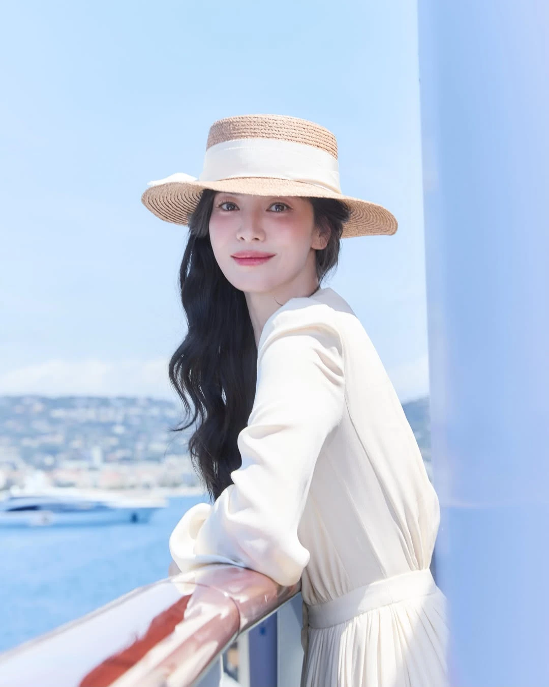 Thấy cả mùa hè trong nhan sắc Song Hye Kyo - Hình 3