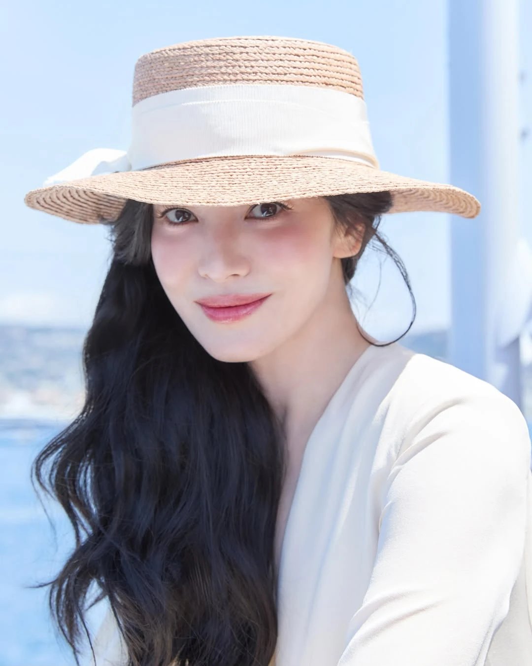 Thấy cả mùa hè trong nhan sắc Song Hye Kyo - Hình 4