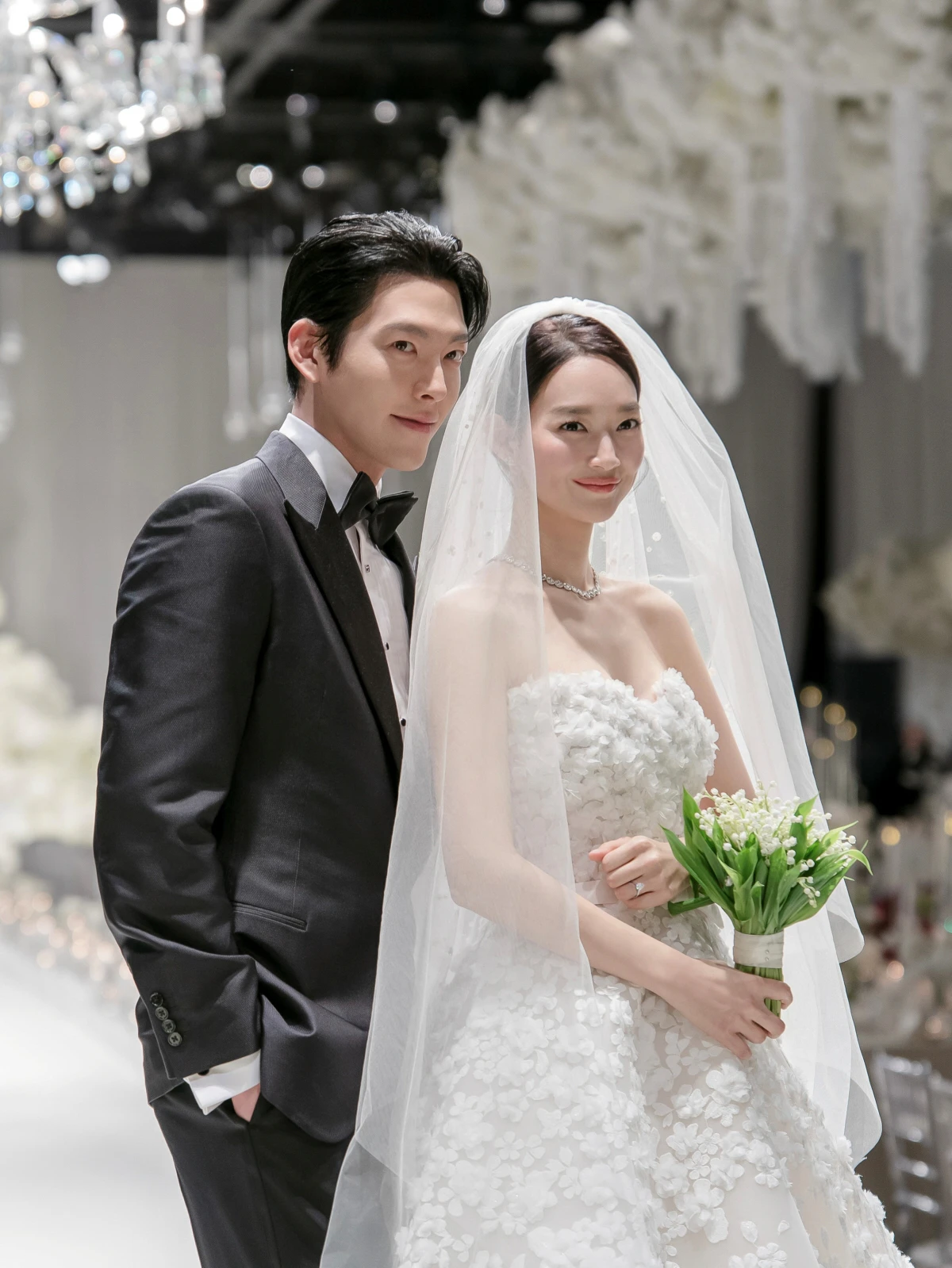 Đang nóng loạt ảnh khiến Shin Min Ah vướng tin mang thai con đầu lòng cho Kim Woo Bin sau 6 tháng cưới - Hình 8