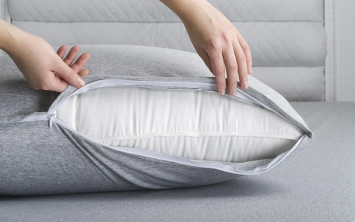 Bác sĩ cảnh báo: Chiếc vỏ gối lâu ngày không giặt có thể là nguyên nhân khiến da nổi mụn liên tục - Hình 2