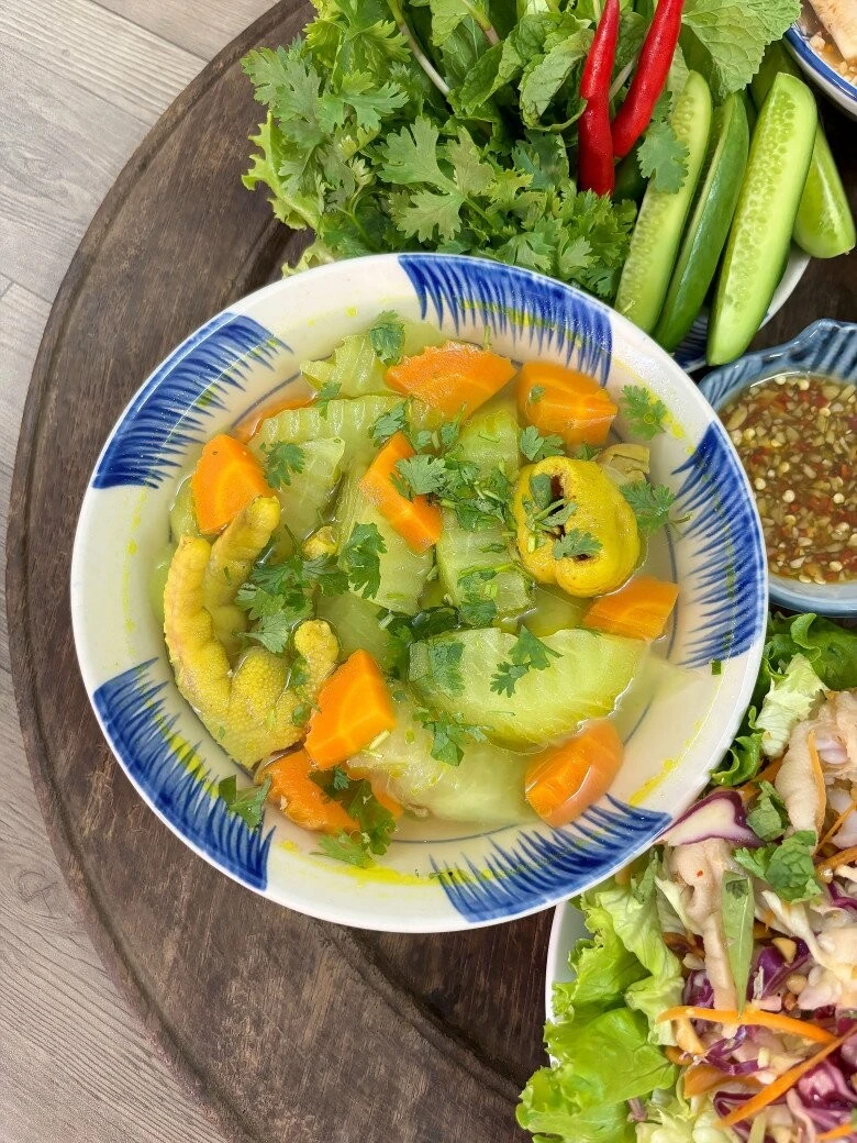 Hôm nay nấu gì: Mâm cơm mùa hè nhìn đã muốn ăn ngay - Hình 5