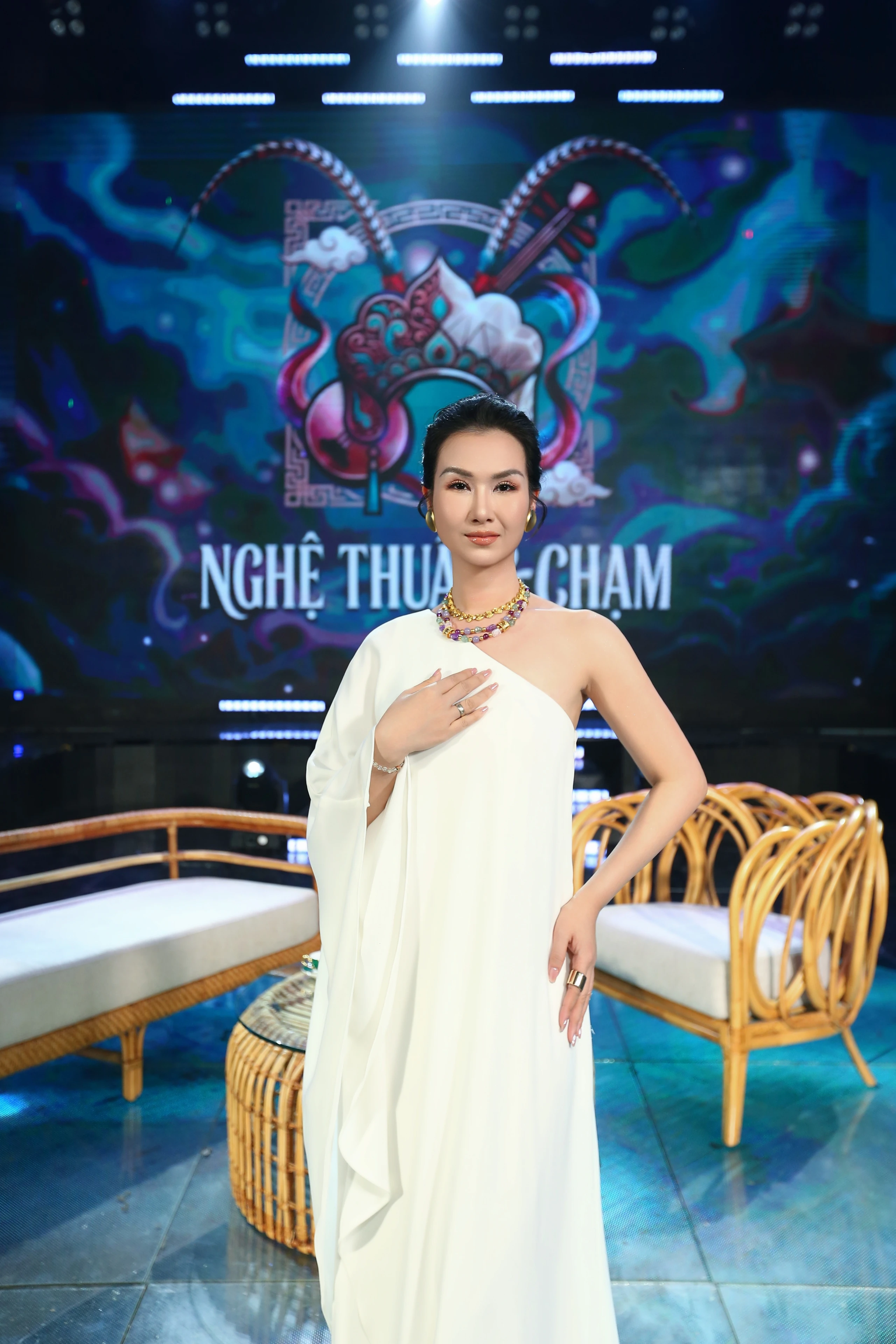 NSND Quế Trân làm điều khác biệt cùng Võ Hạ Trâm - Hình 2