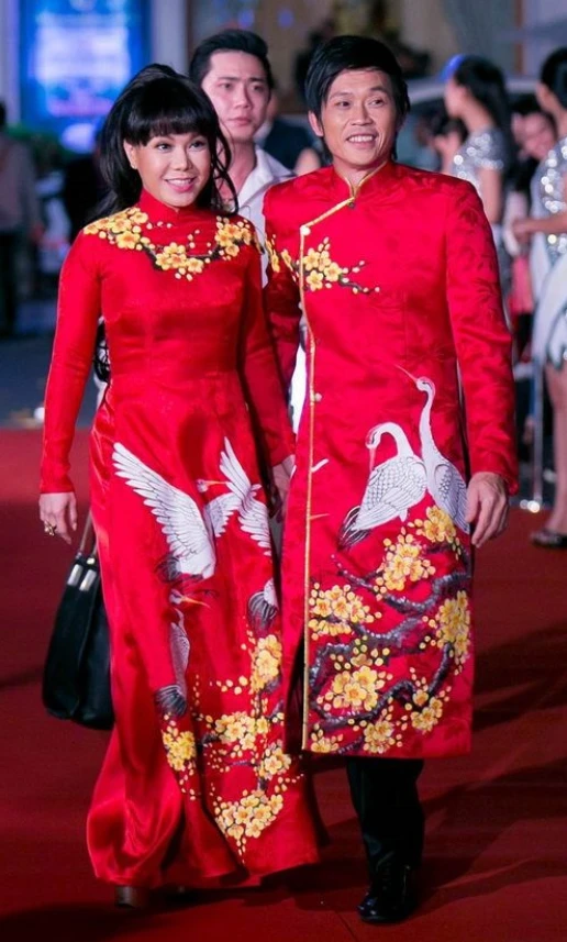 NSƯT Hoài Linh và Việt Hương tạm dừng lại - Hình 5