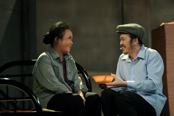NSƯT Hoài Linh và Việt Hương tạm dừng lại - Hình 1