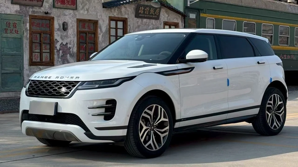Range Rover Evoque L giảm sâu chờ ngày khai tử tại Trung Quốc - Hình 1