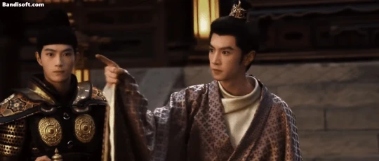 Hoàng đế đẹp nhất màn ảnh Hoa ngữ lúc này: Nhìn góc nào cũng toát lên vẻ cao quý, quân vương xé truyện bước ra - Hình 2