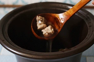 Mẹ chồng tôi nói rằng ăn 2 món này luân phiên rất tốt cho thận, mắt và tóc: Nguyên liệu rẻ lại dễ nấu và ngon - Hình 12