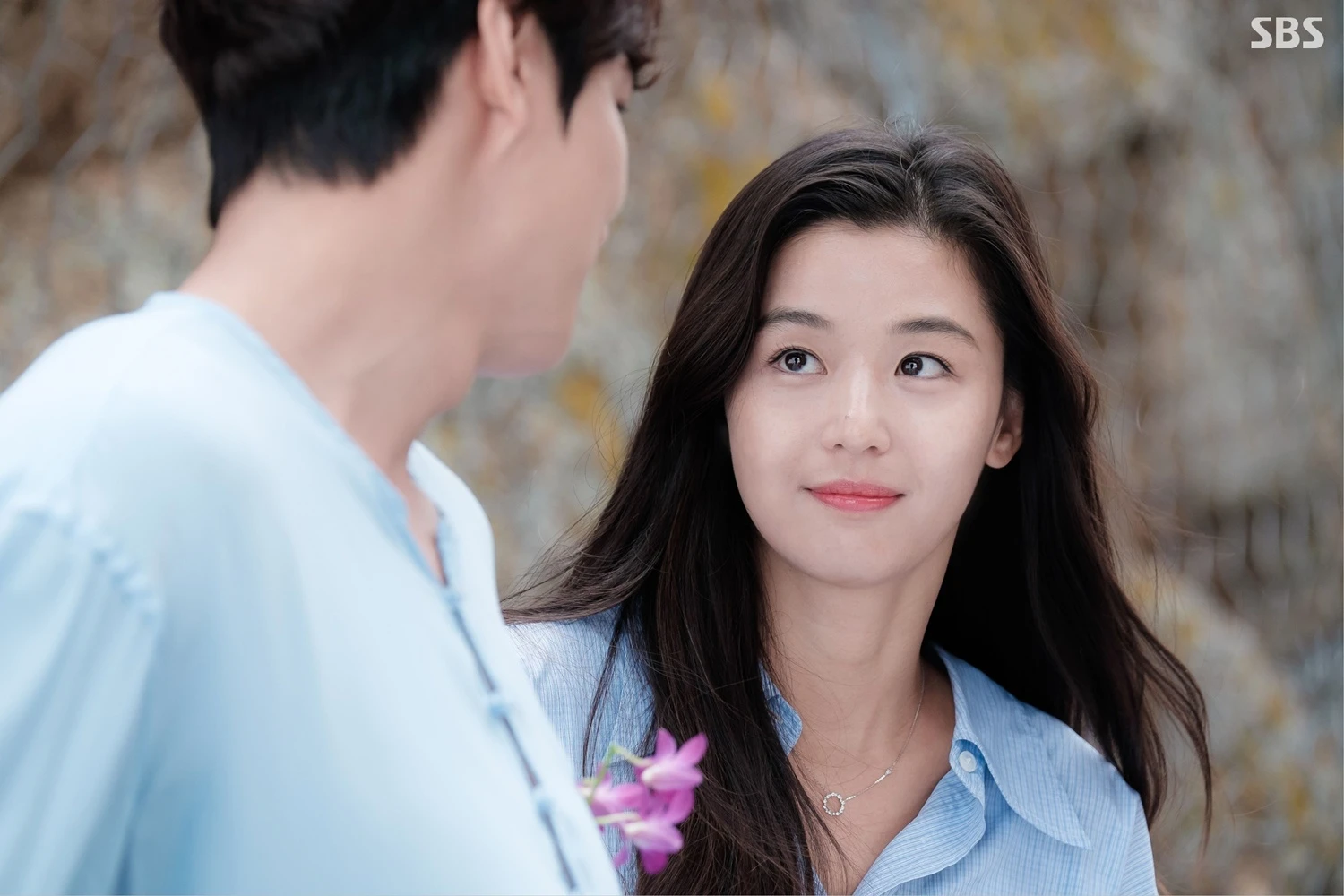 Jeon Ji Hyun không phải con người - Hình 5