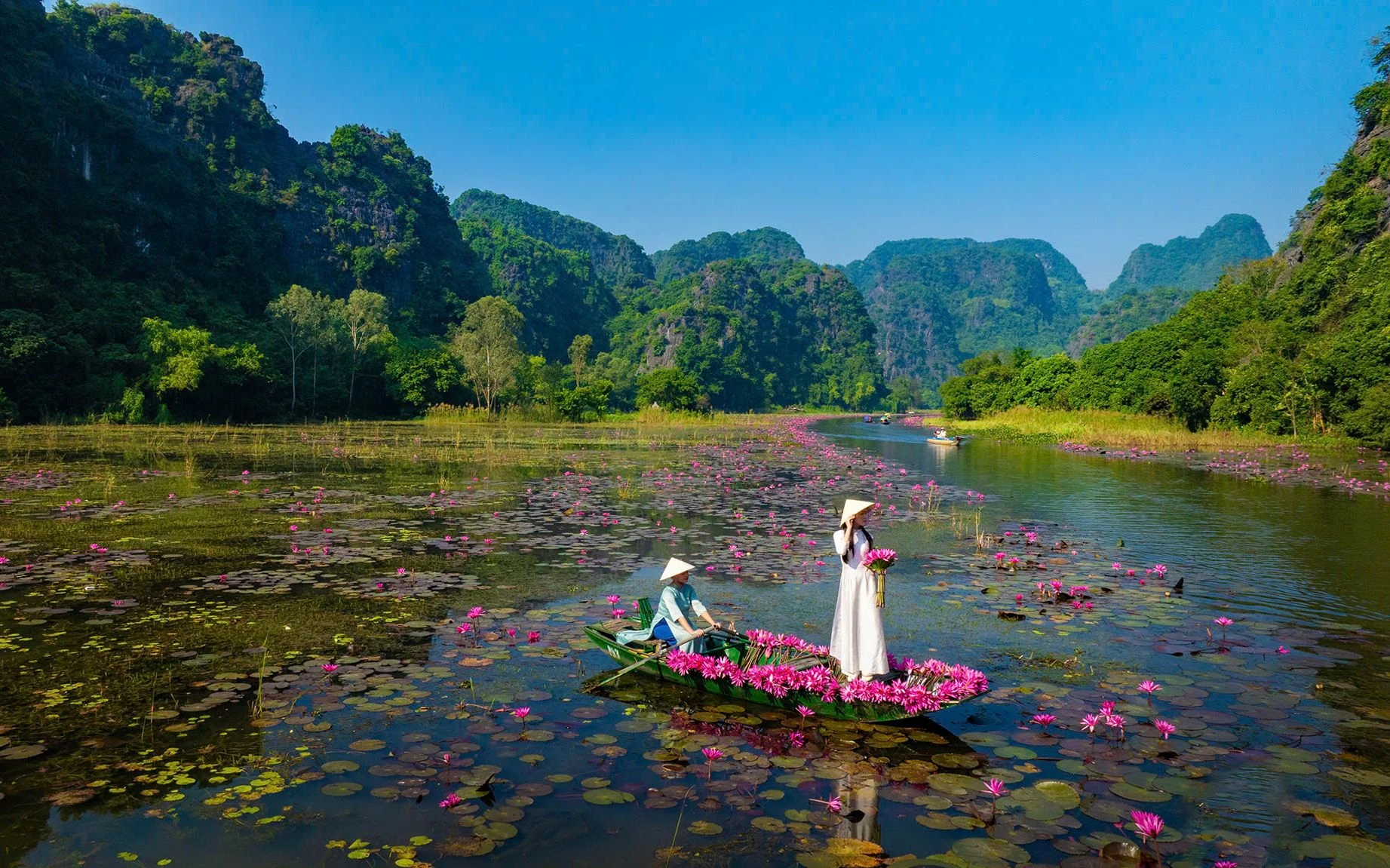Cẩm nang khám phá Ninh Bình tháng 6 từ sáng tinh mơ đến tối mịt: Đi đâu ăn gì để tránh nóng mùa hè? - Hình 18