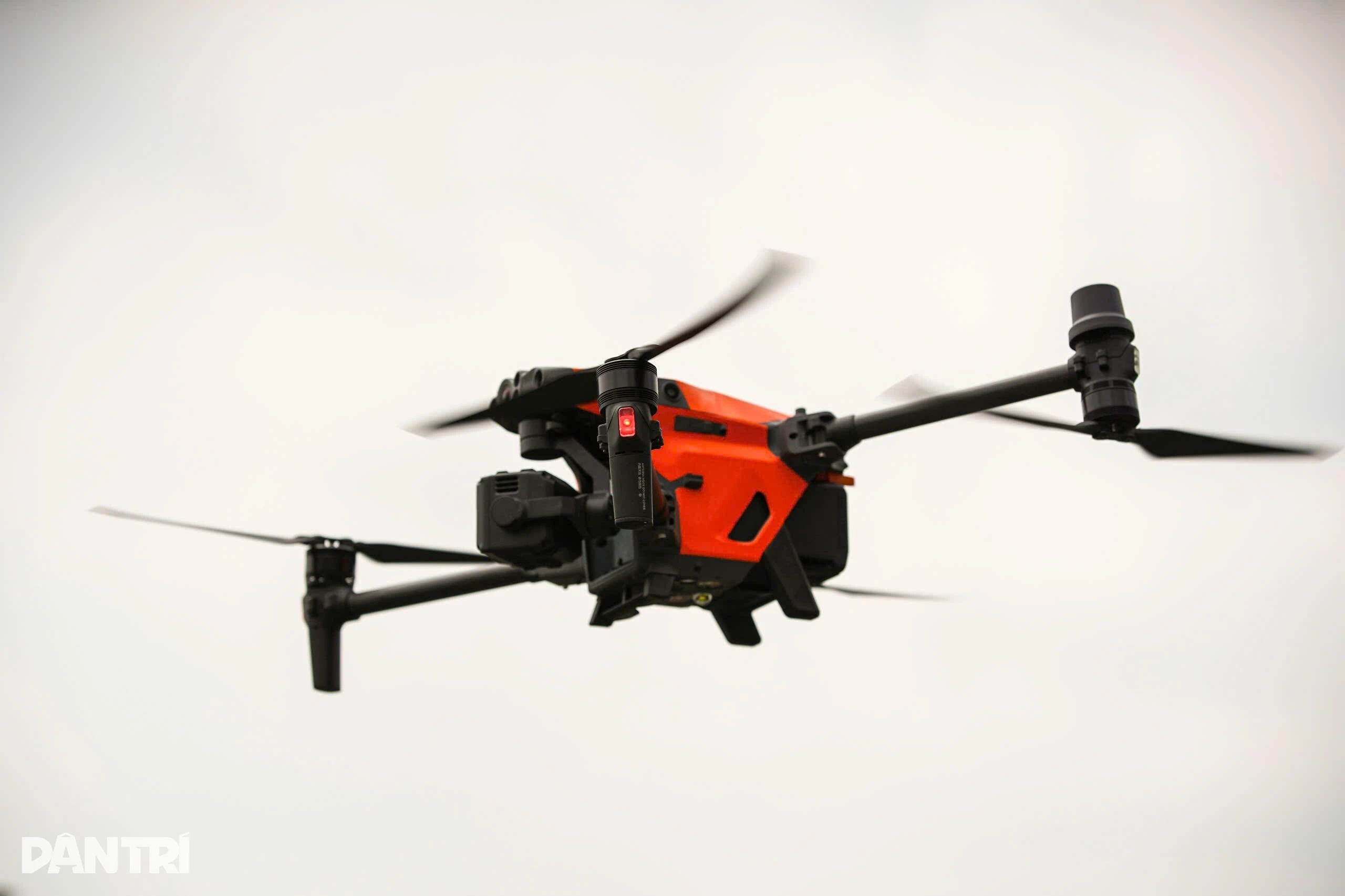 Công an Hà Nội dùng UAV gắn AI giám sát an ninh, tuần tra từ trên cao - Hình 7