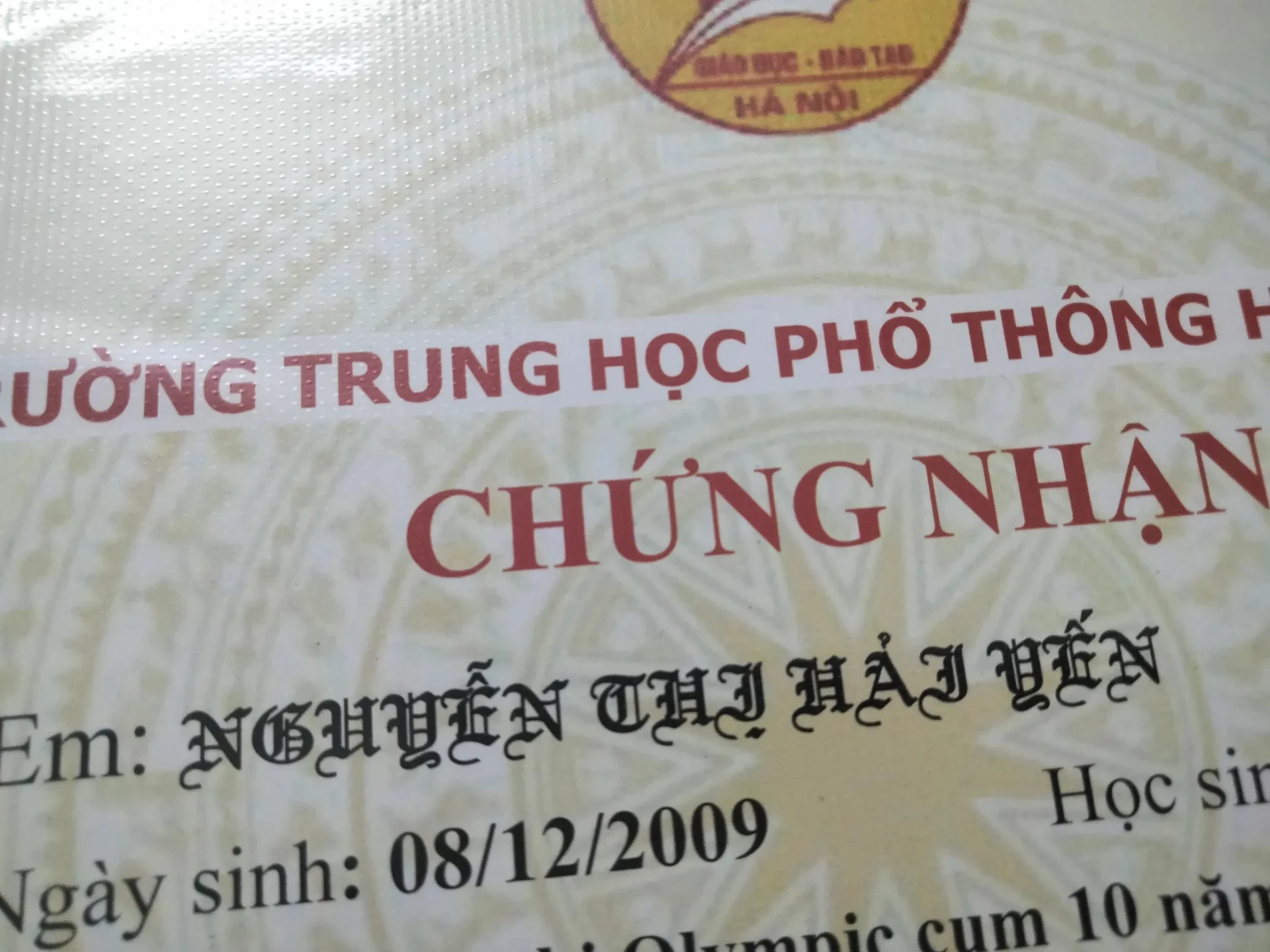 Học sinh xuất giỏi, Hiệu trưởng khen gợi.. - dở khóc dở cười với những tấm giấy khen nhận xong chỉ muốn... cất sâu vô tủ - Hình 6
