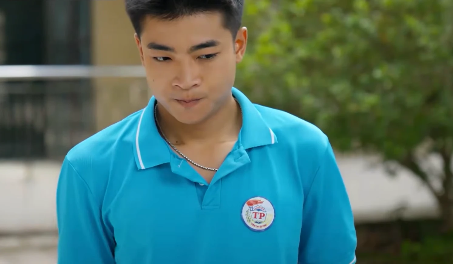 Phía bên kia thành phố - Tập 5: Vừa làm anh hùng bảo vệ mỹ nhân, Cương nhận ngay tin crush thích bạn thân mình - Hình 9